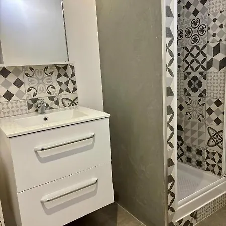 Cosy Avec Vue - Centre * קורטה